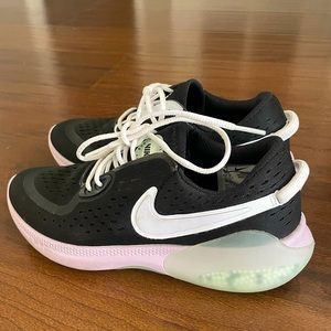 Nike Joyride Run black shoes running tennis sneakers